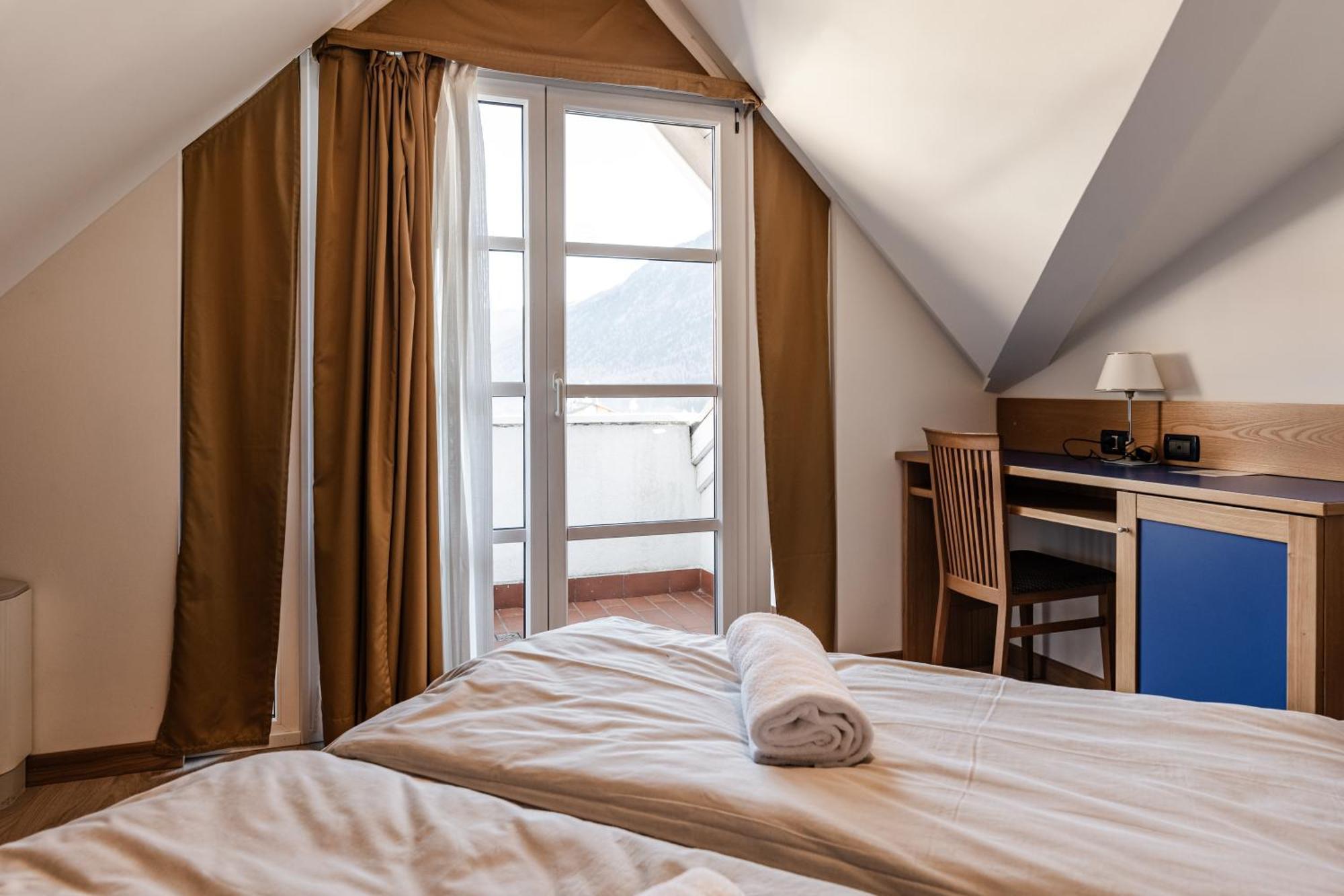 Hotel Garni Meledrio Dimaro Kültér fotó