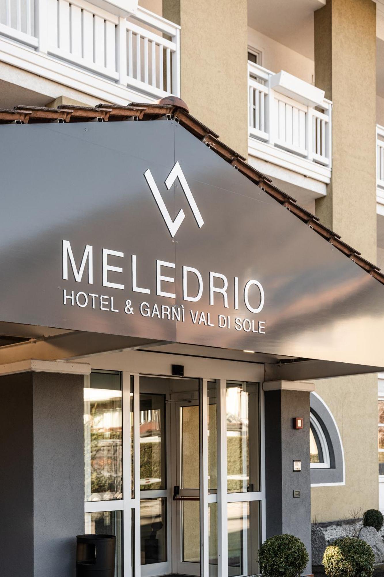 Hotel Garni Meledrio Dimaro Kültér fotó
