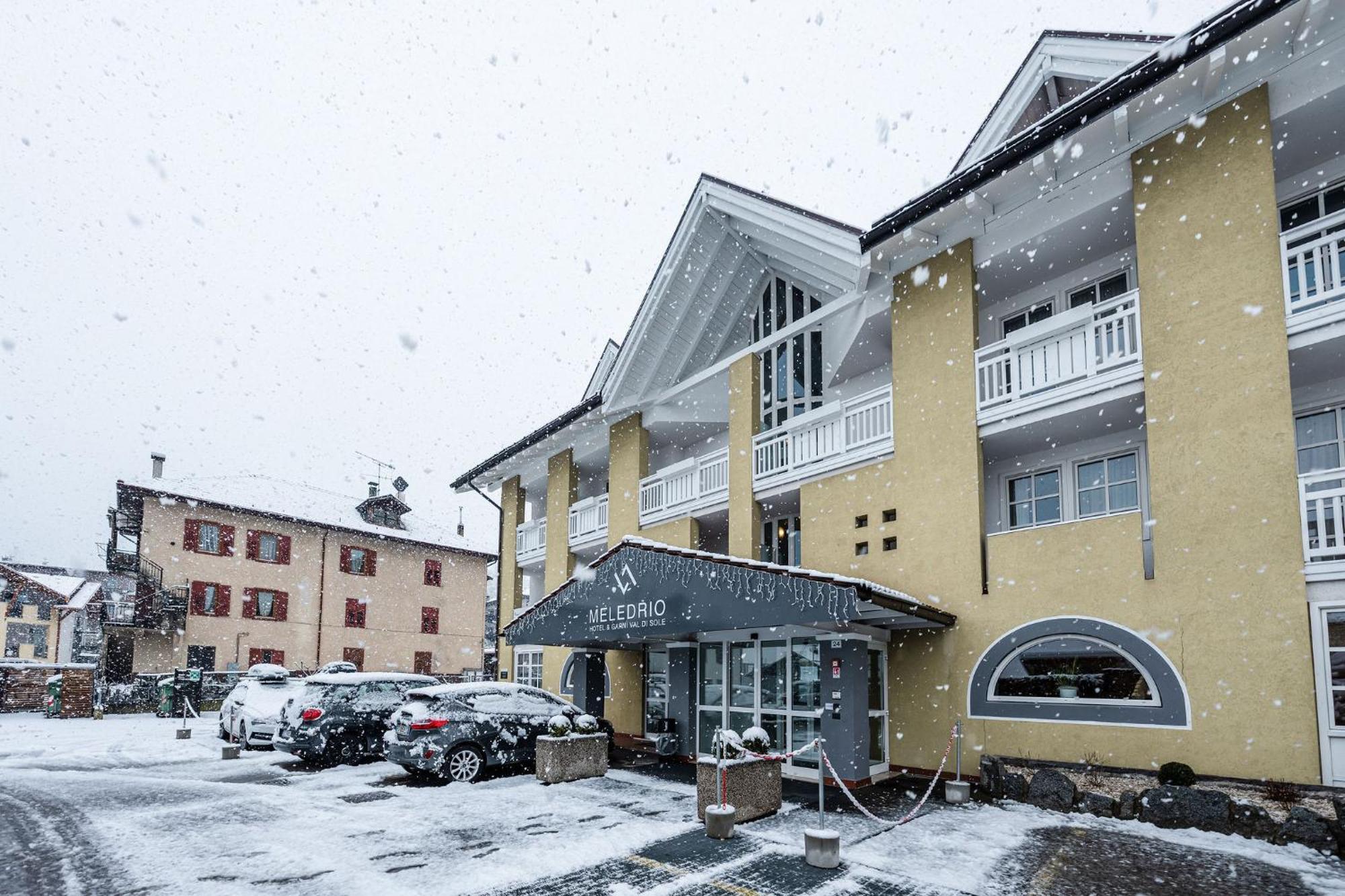 Hotel Garni Meledrio Dimaro Kültér fotó